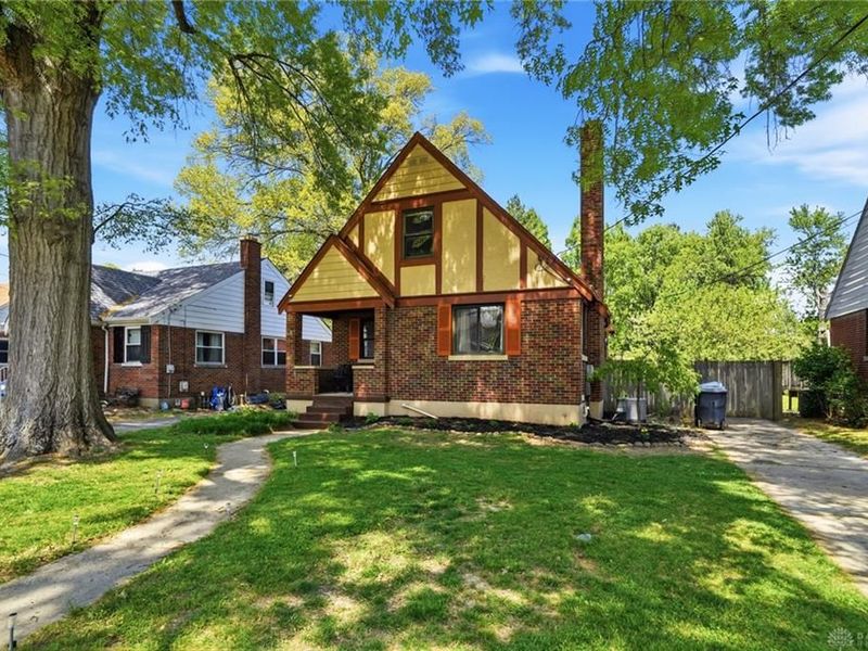 5642 Surrey Avenue, Green Township, OH 45248 Photo 3