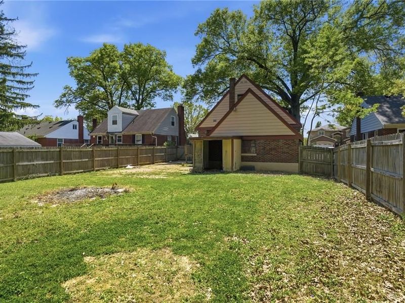 5642 Surrey Avenue, Green Township, OH 45248 Photo 38