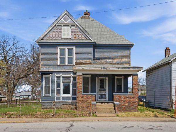 1405 7th Avenue , Rock Island, IL 61201