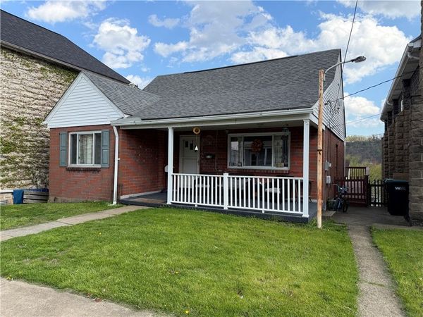 528 E 8th Ave , Tarentum, PA 15084