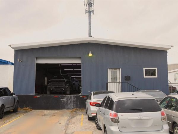 121 Commercial Street , Garland, TX 75040