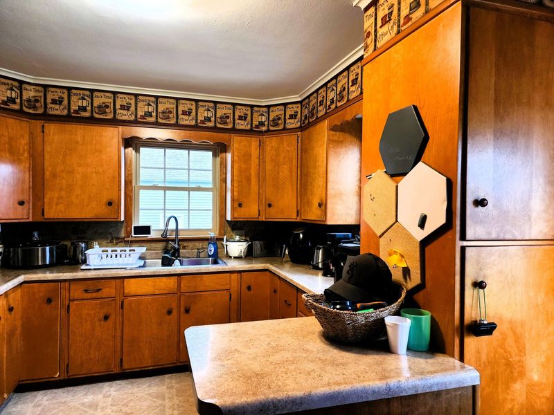 220 N Cherry Street, Saint Marys, OH 45885 Photo 9