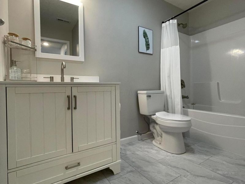 3175 Apple Valley Drive , Howard, OH 43028 Photo 13