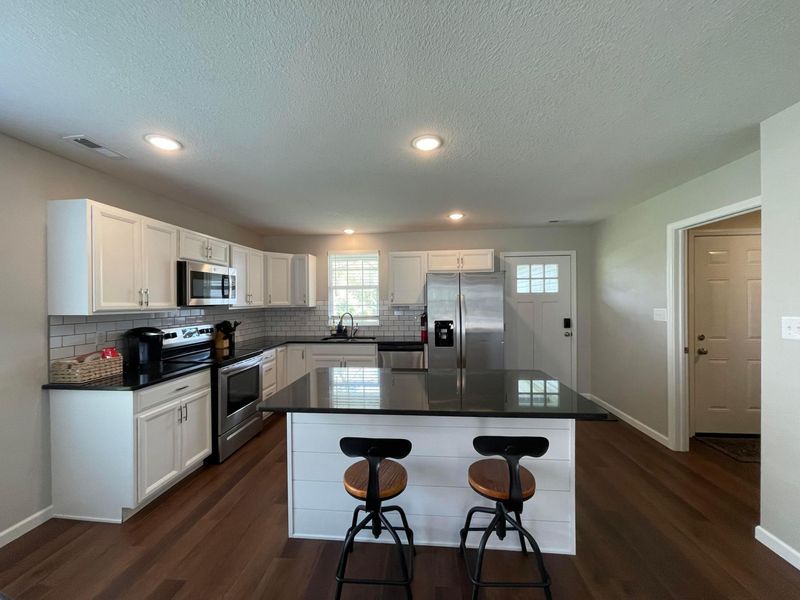 3175 Apple Valley Drive , Howard, OH 43028 Photo 3