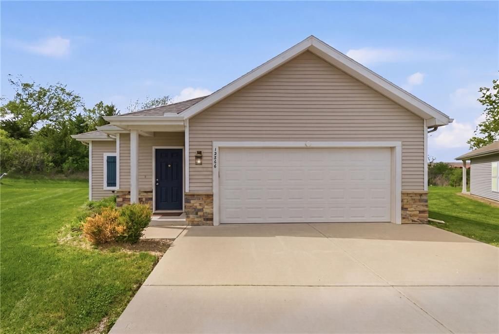 12366 N Atkins Avenue, Kansas City, MO 64163 Main Photo