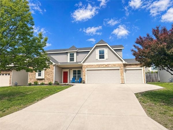 5710 Silverstone Drive, Lawrence, KS 66049
