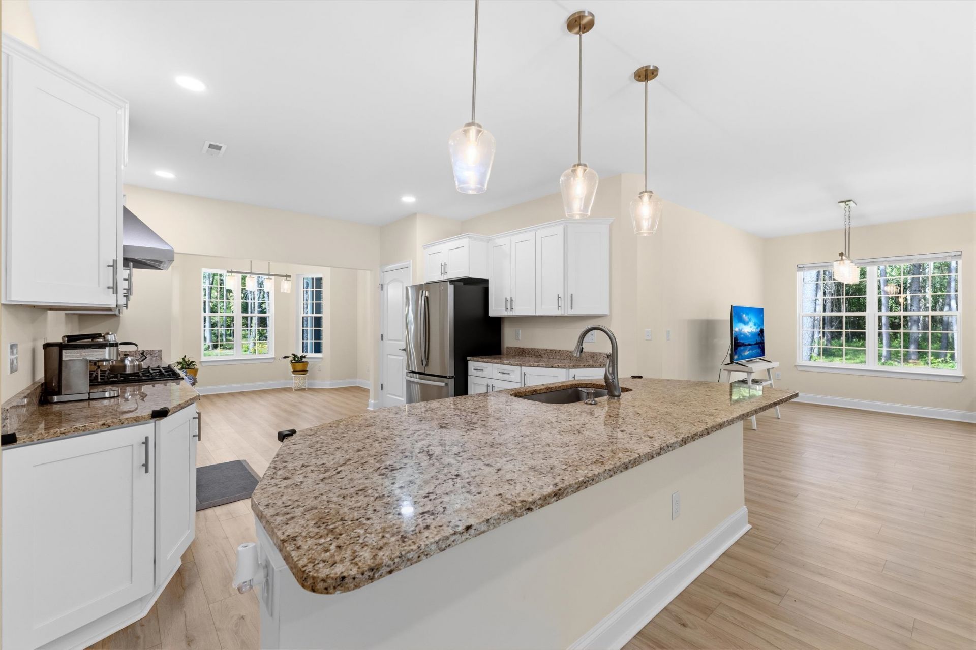 4699 Red Bluff Rd. Photo 17