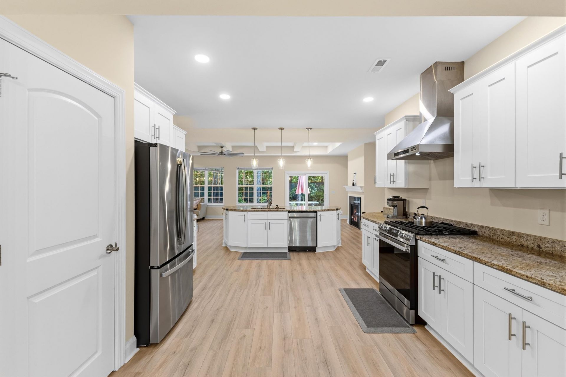 4699 Red Bluff Rd. Photo 20