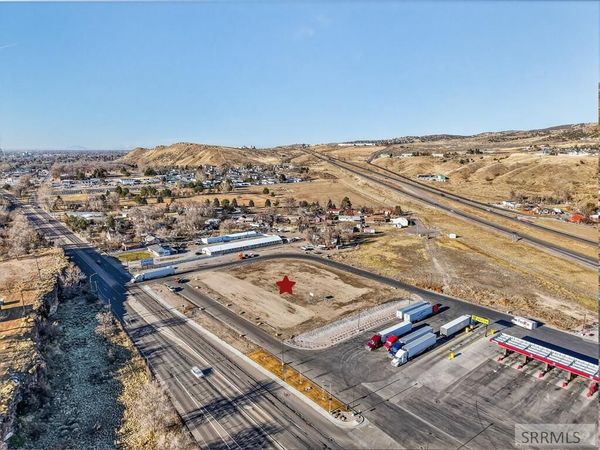 3300 S 5th Avenue, POCATELLO, ID 83204