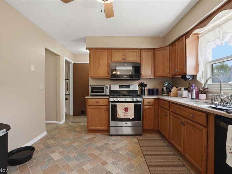 1876 Laurel Drive, Twinsburg, OH 44087 Photo 9