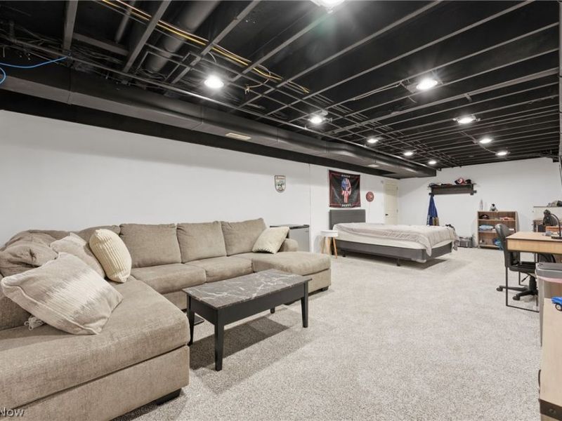 8863 Lynnpark Street NE, Alliance, OH 44601 Photo 28