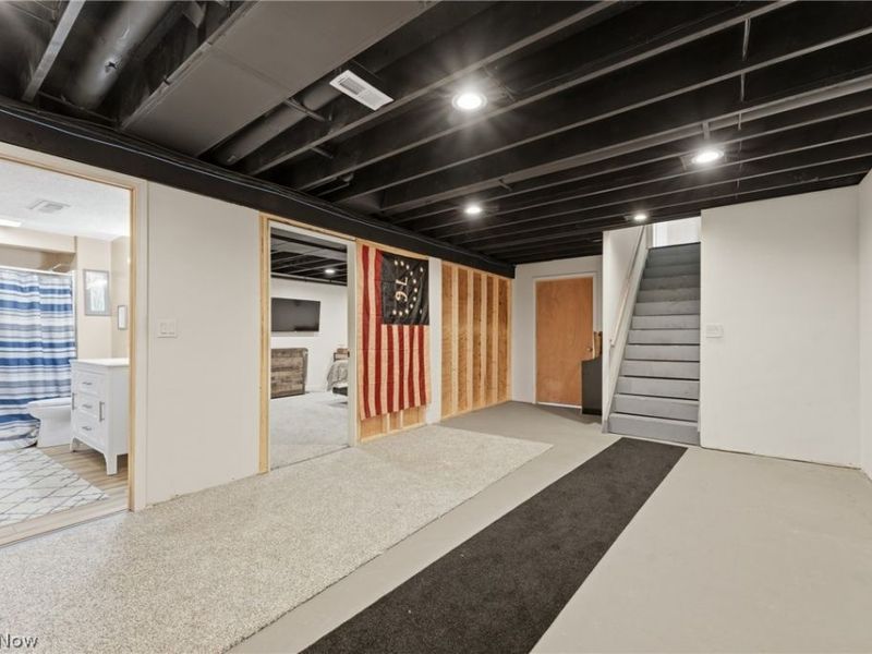 8863 Lynnpark Street NE, Alliance, OH 44601 Photo 32