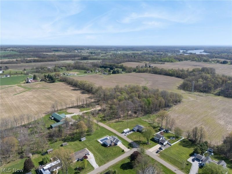 8863 Lynnpark Street NE, Alliance, OH 44601 Photo 48