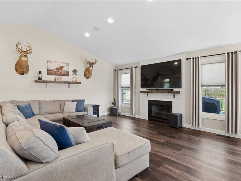 8863 Lynnpark Street NE, Alliance, OH 44601 Photo 5