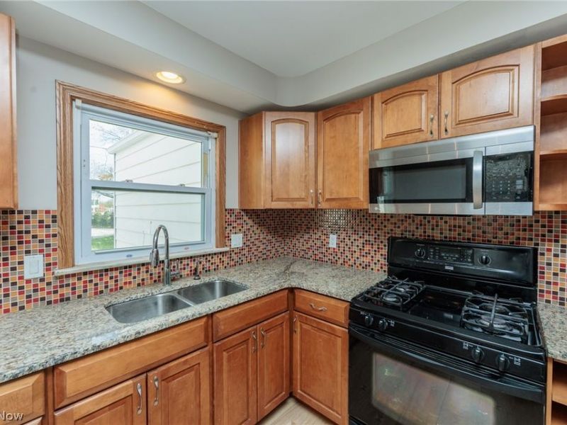 4441 Baintree Road, University Heights, OH 44118 Photo 17