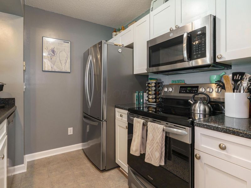 1837 Messner Drive, Hilliard, OH 43026 Photo 6