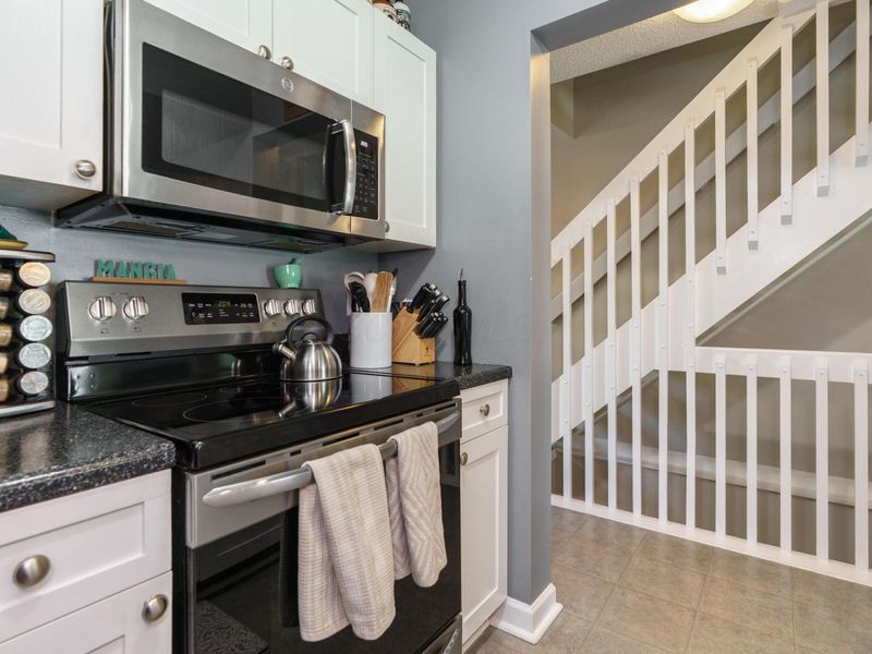 1837 Messner Drive, Hilliard, OH 43026 Photo 7