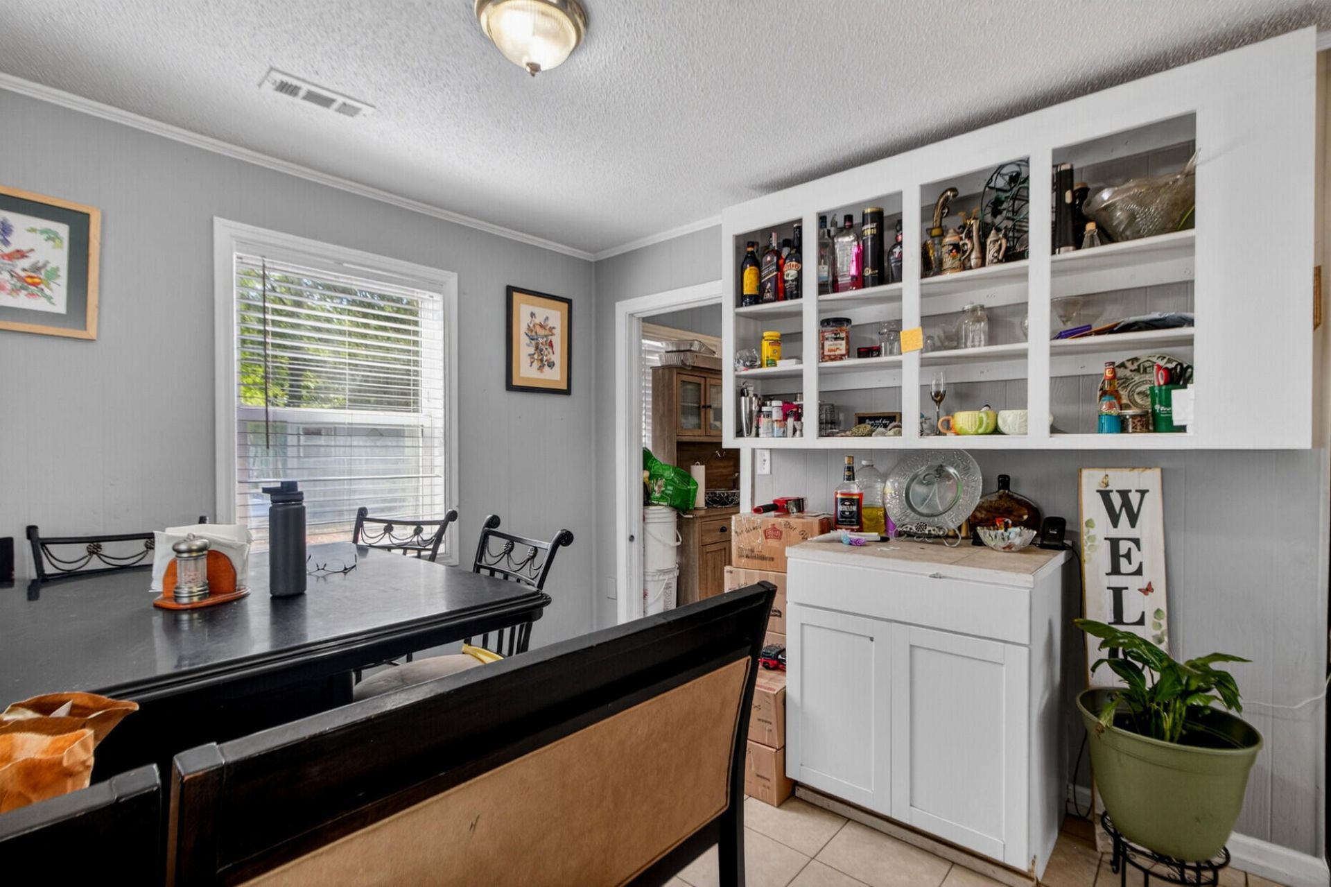 307 Thompson Street Photo 10