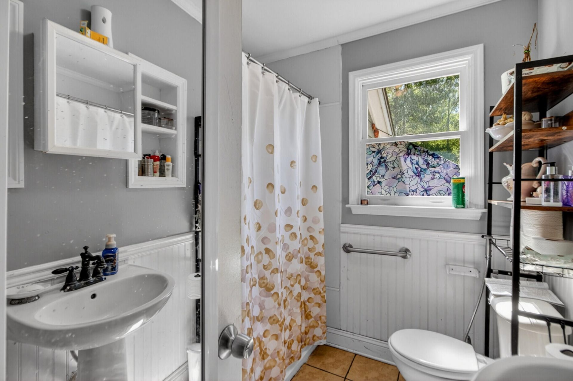 307 Thompson Street Photo 17