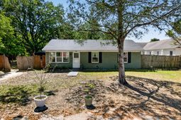 307 Thompson Street photo 4