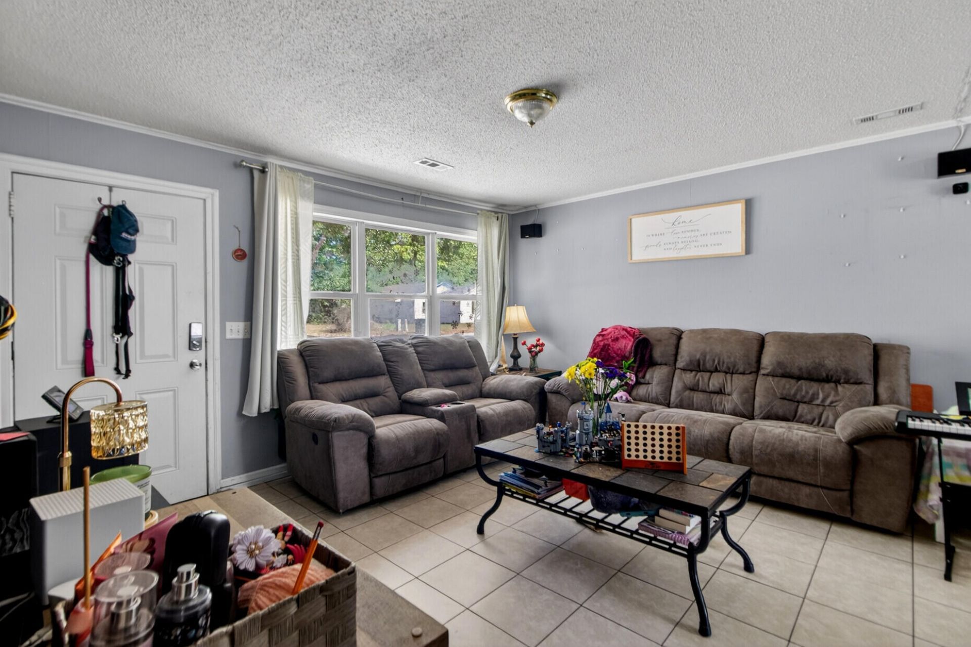 307 Thompson Street Photo 7