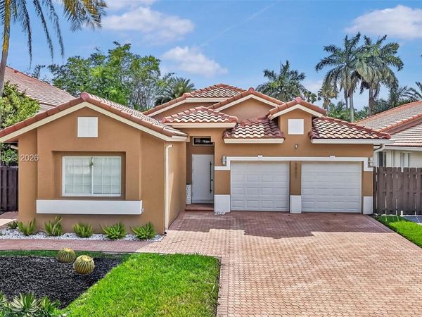 5861 NW 109th Ct , Doral, FL 33178