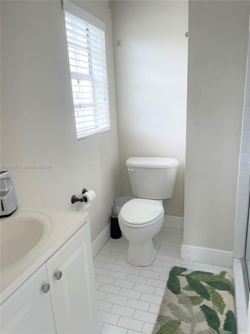 5116 SW 57th Ave, Unit B, Miami, FL 33155 Photo