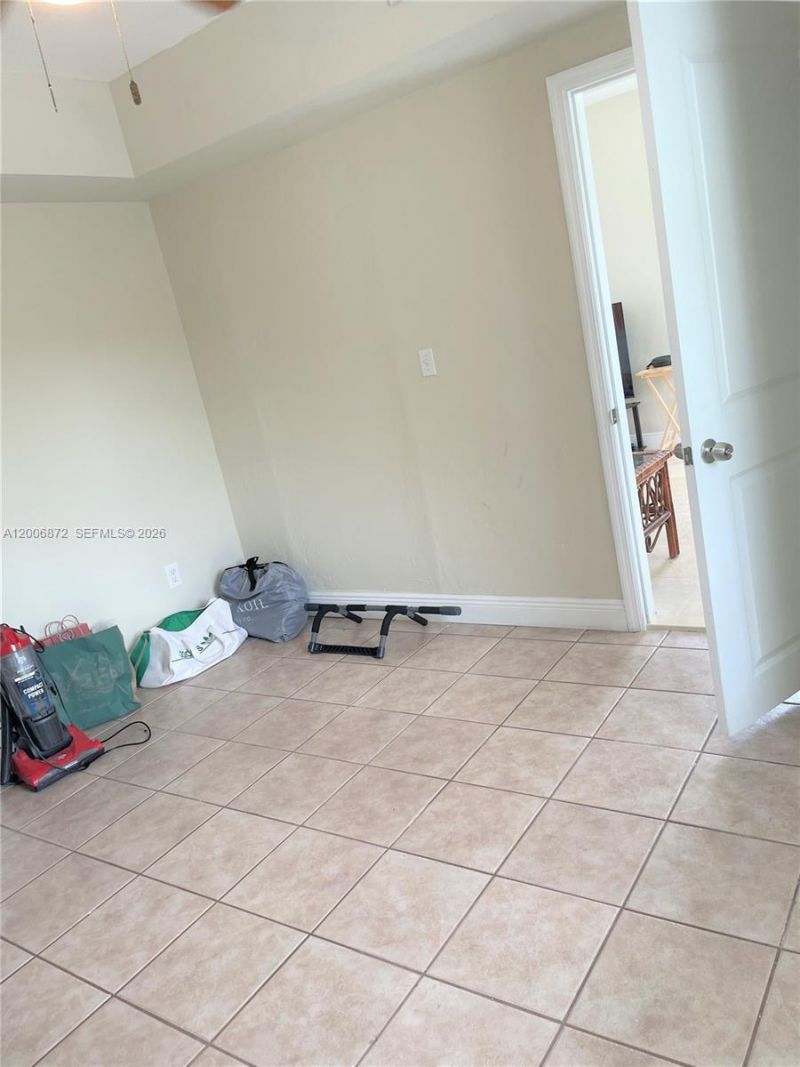 5116 SW 57th Ave, Unit B, Miami, FL 33155 Photo