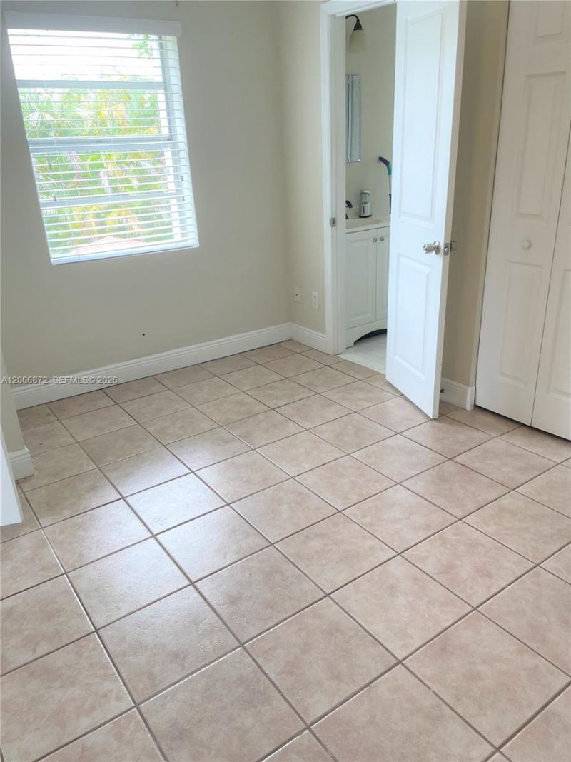 5116 SW 57th Ave, Unit B, Miami, FL 33155 Photo