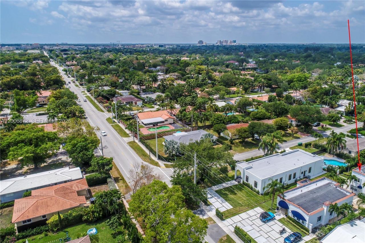 5116 SW 57th Ave, Unit B, Miami, FL 33155 Photo