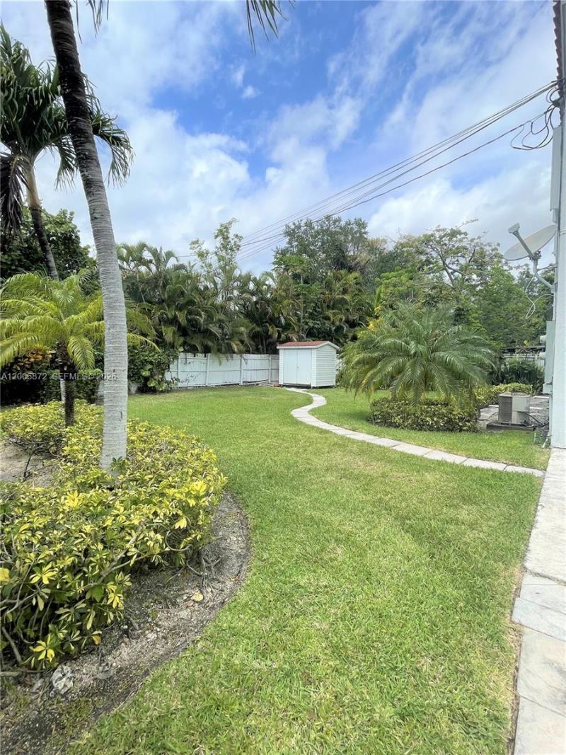 5116 SW 57th Ave, Unit B, Miami, FL 33155 Photo