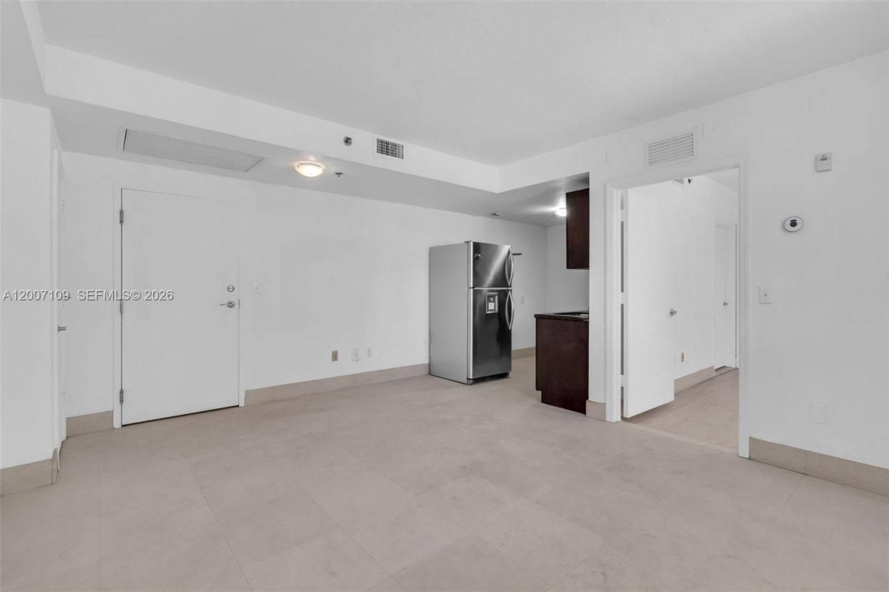 1300 Pennsylvania Ave, Unit 209, Miami Beach, FL 33139 Photo