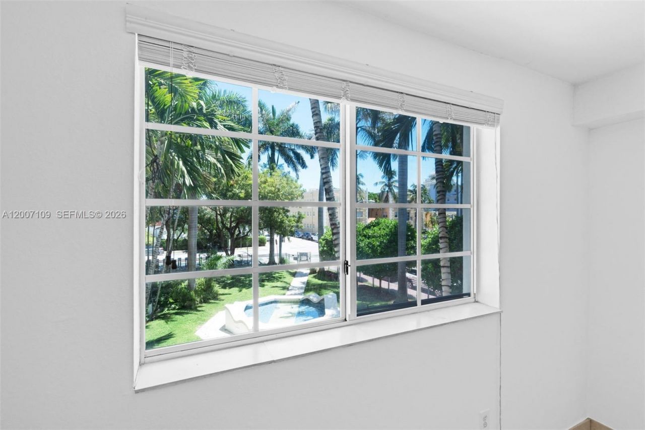 1300 Pennsylvania Ave, Unit 209, Miami Beach, FL 33139 Photo