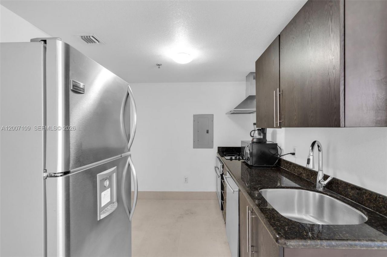 1300 Pennsylvania Ave, Unit 209, Miami Beach, FL 33139 Photo