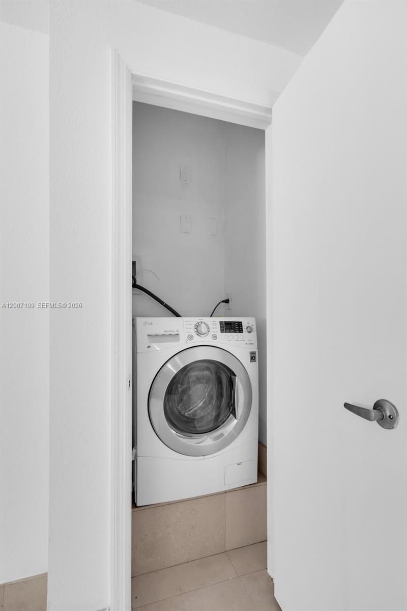 1300 Pennsylvania Ave, Unit 209, Miami Beach, FL 33139 Photo