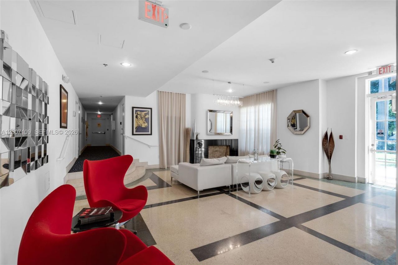 1300 Pennsylvania Ave, Unit 209, Miami Beach, FL 33139 Photo