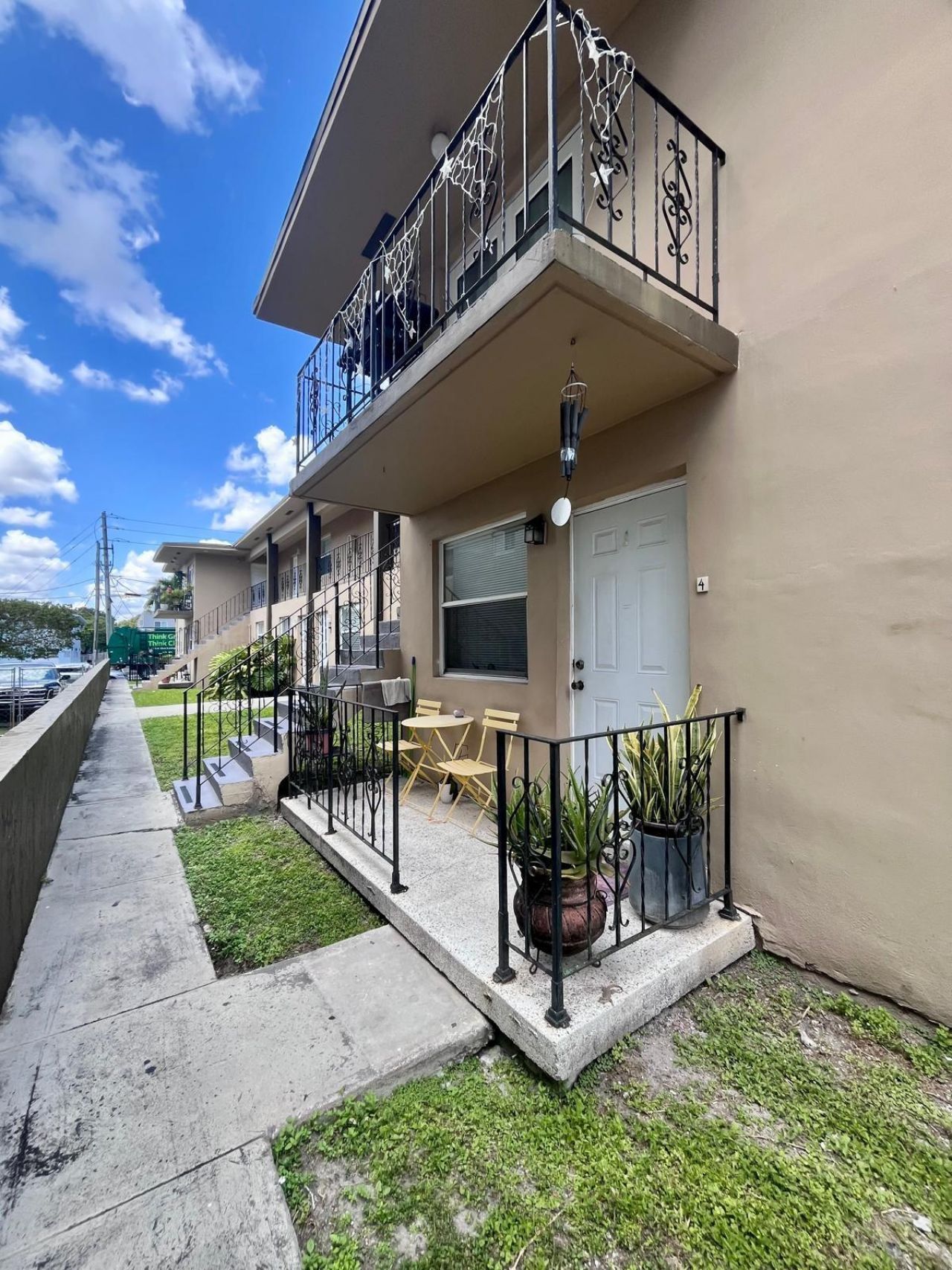 225 SW 18th Avenue, Miami, FL 33135 Photo