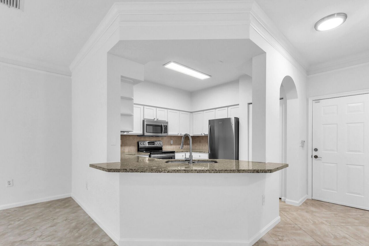 826 Dakota Drive, Unit 105, Jupiter, FL 33458 Photo