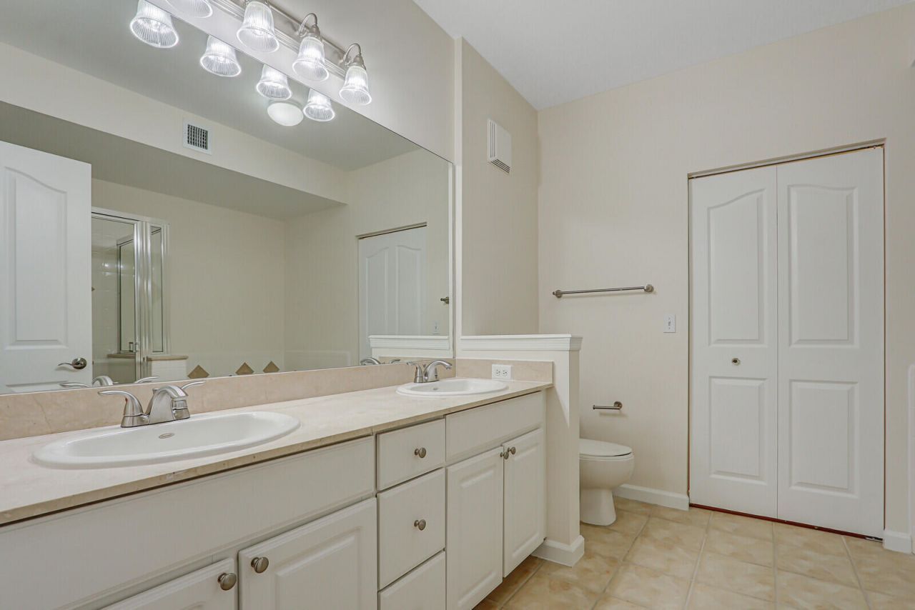826 Dakota Drive, Unit 105, Jupiter, FL 33458 Photo