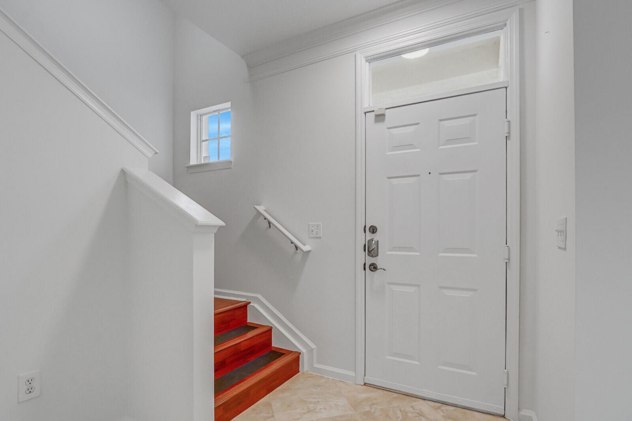 826 Dakota Drive, Unit 105, Jupiter, FL 33458 Photo