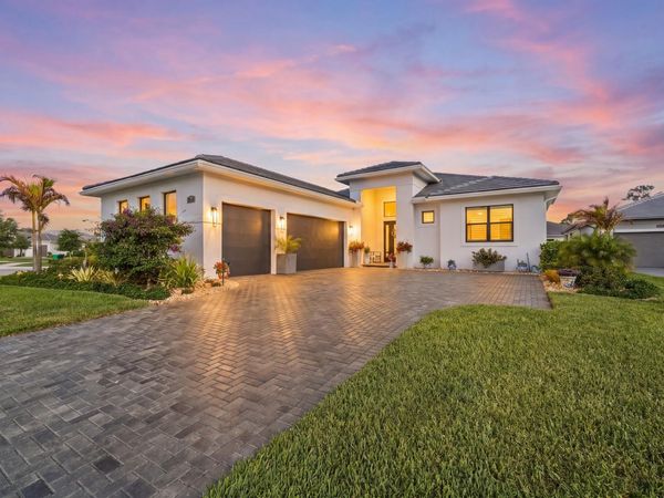 2044 SE Mosaic Boulevard, Port St. Lucie, FL 34984