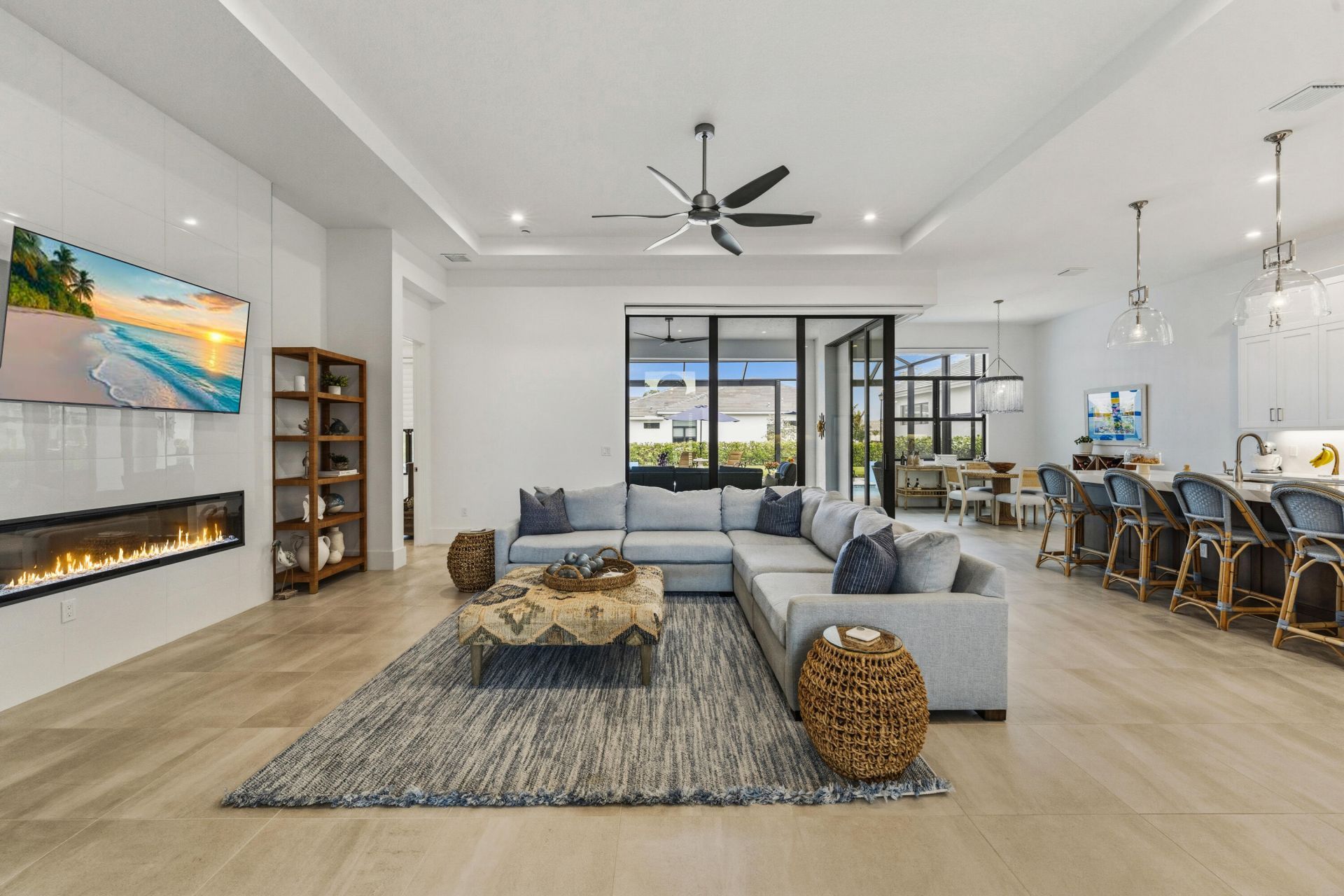 2044 SE Mosaic Boulevard, Port Saint Lucie, FL 34984 Photo