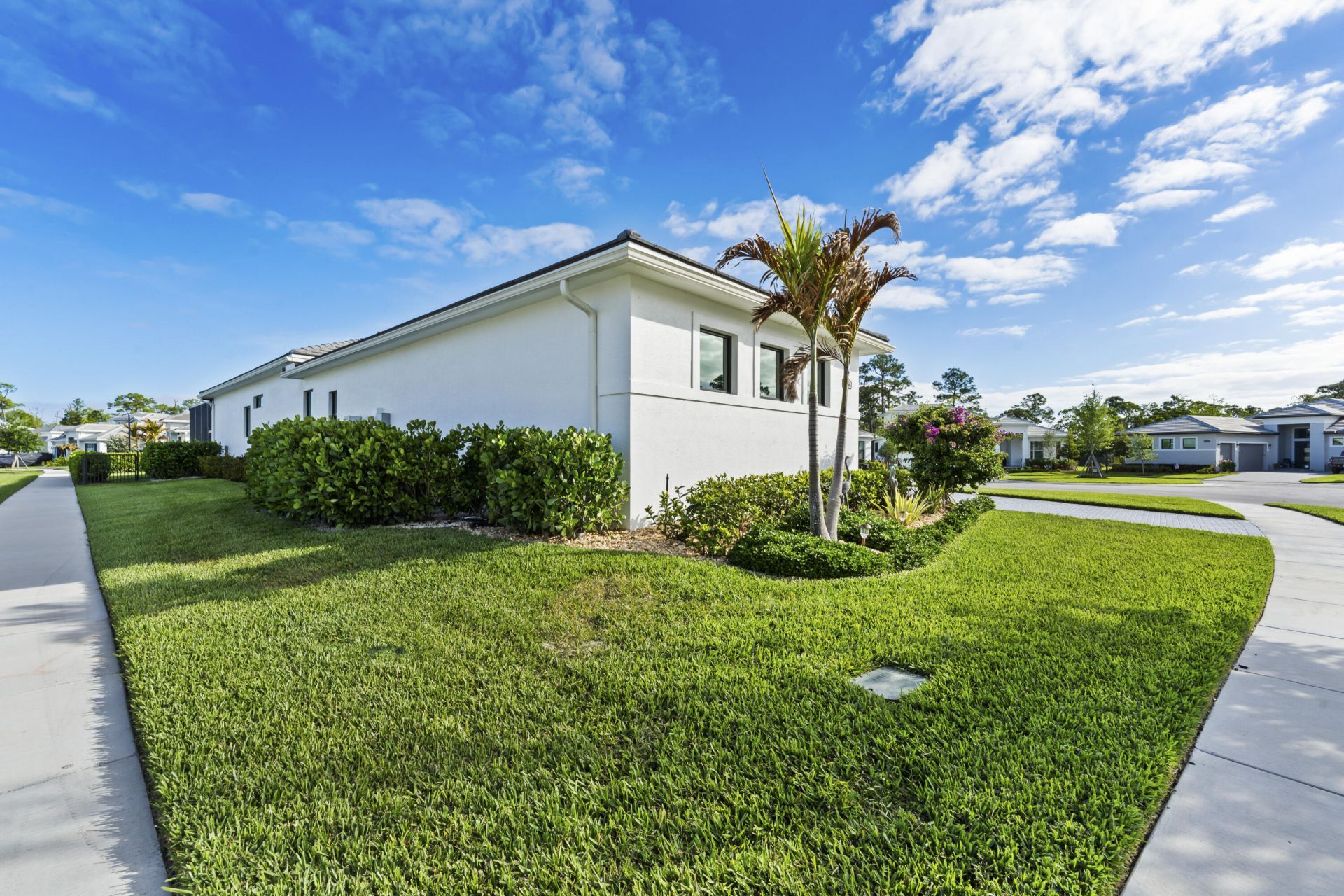 2044 SE Mosaic Boulevard, Port Saint Lucie, FL 34984 Photo
