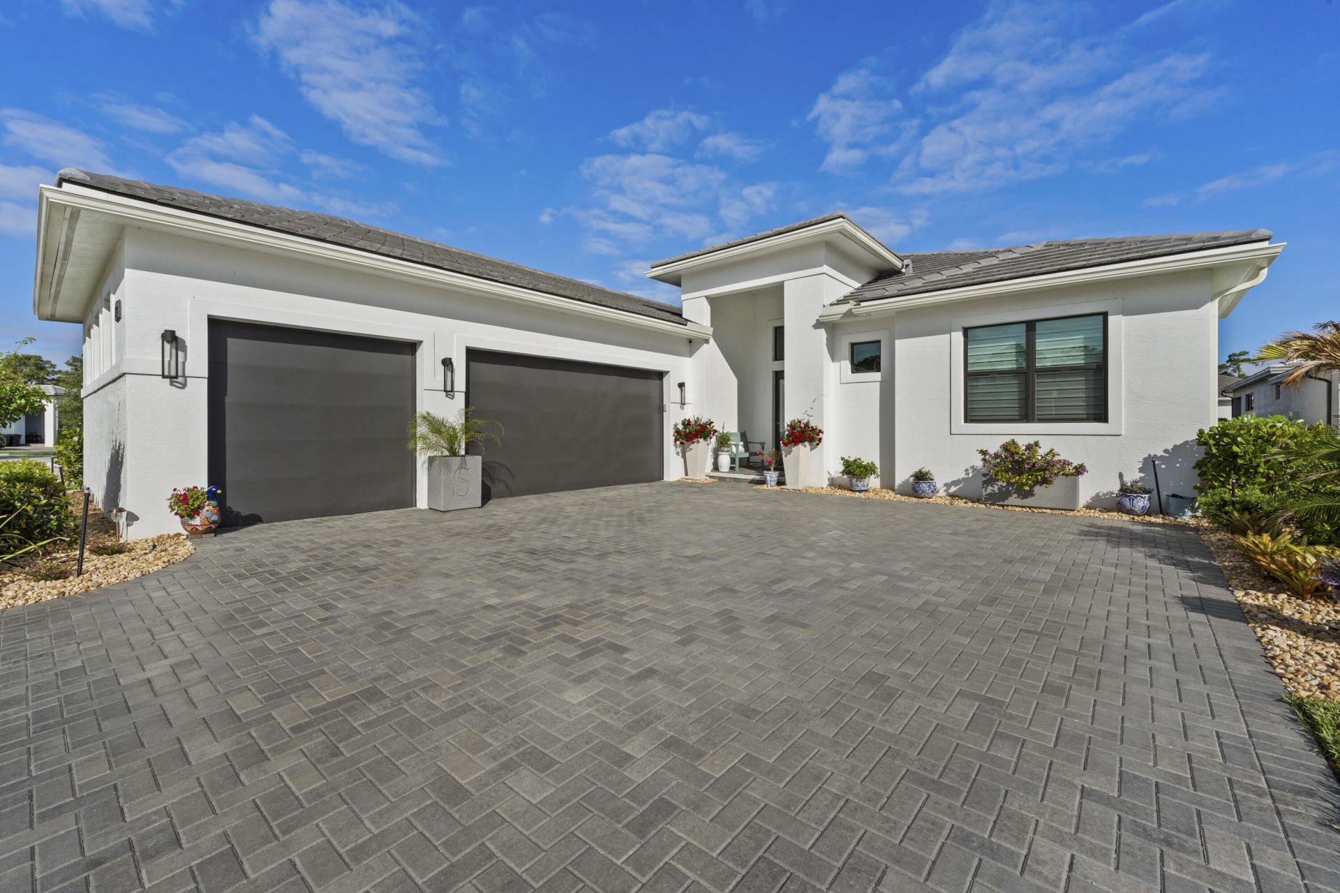 2044 SE Mosaic Boulevard, Port Saint Lucie, FL 34984 Photo