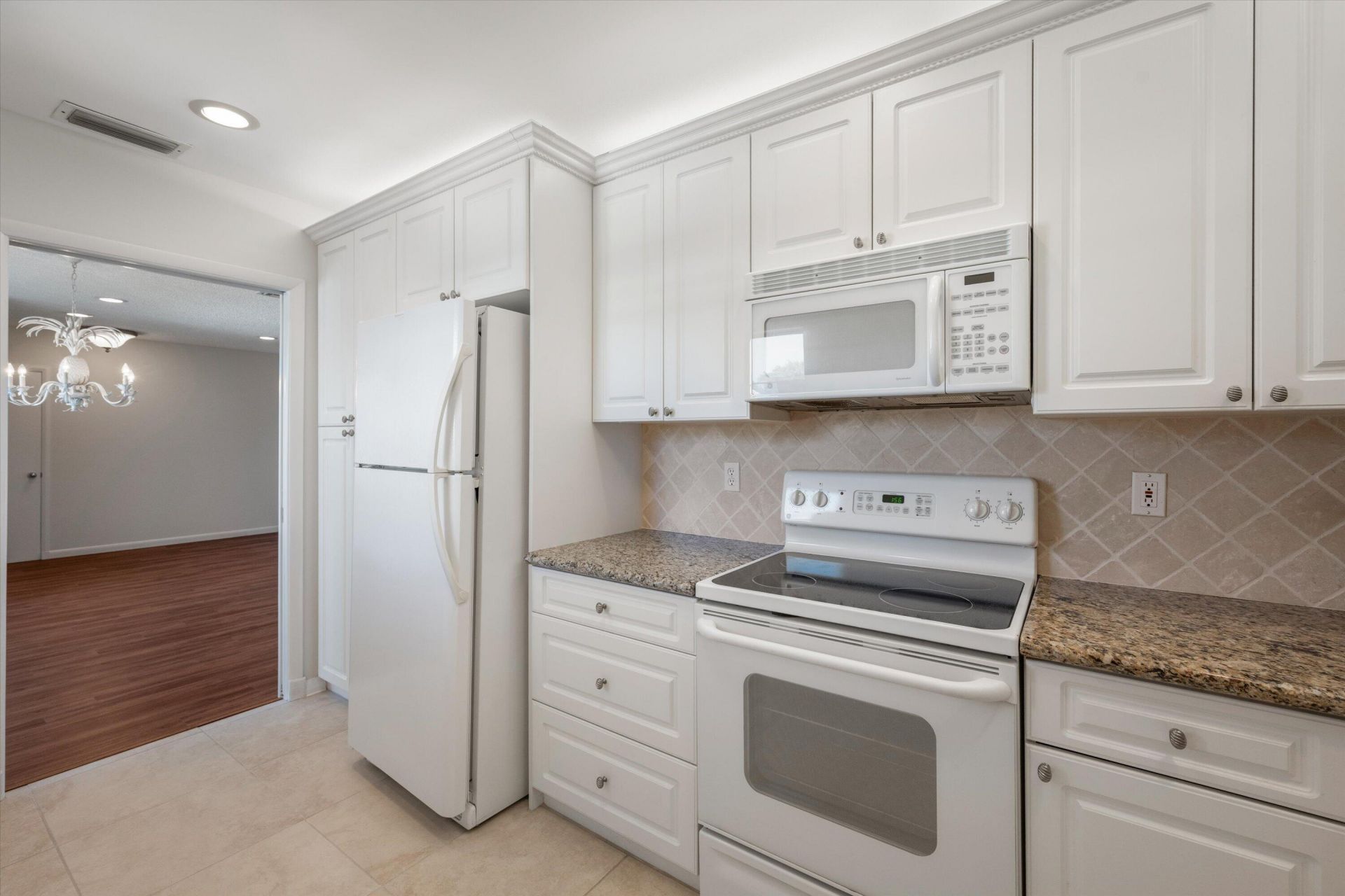 16 SE Turtle Creek Drive, Unit E, Jupiter, FL 33469 Photo