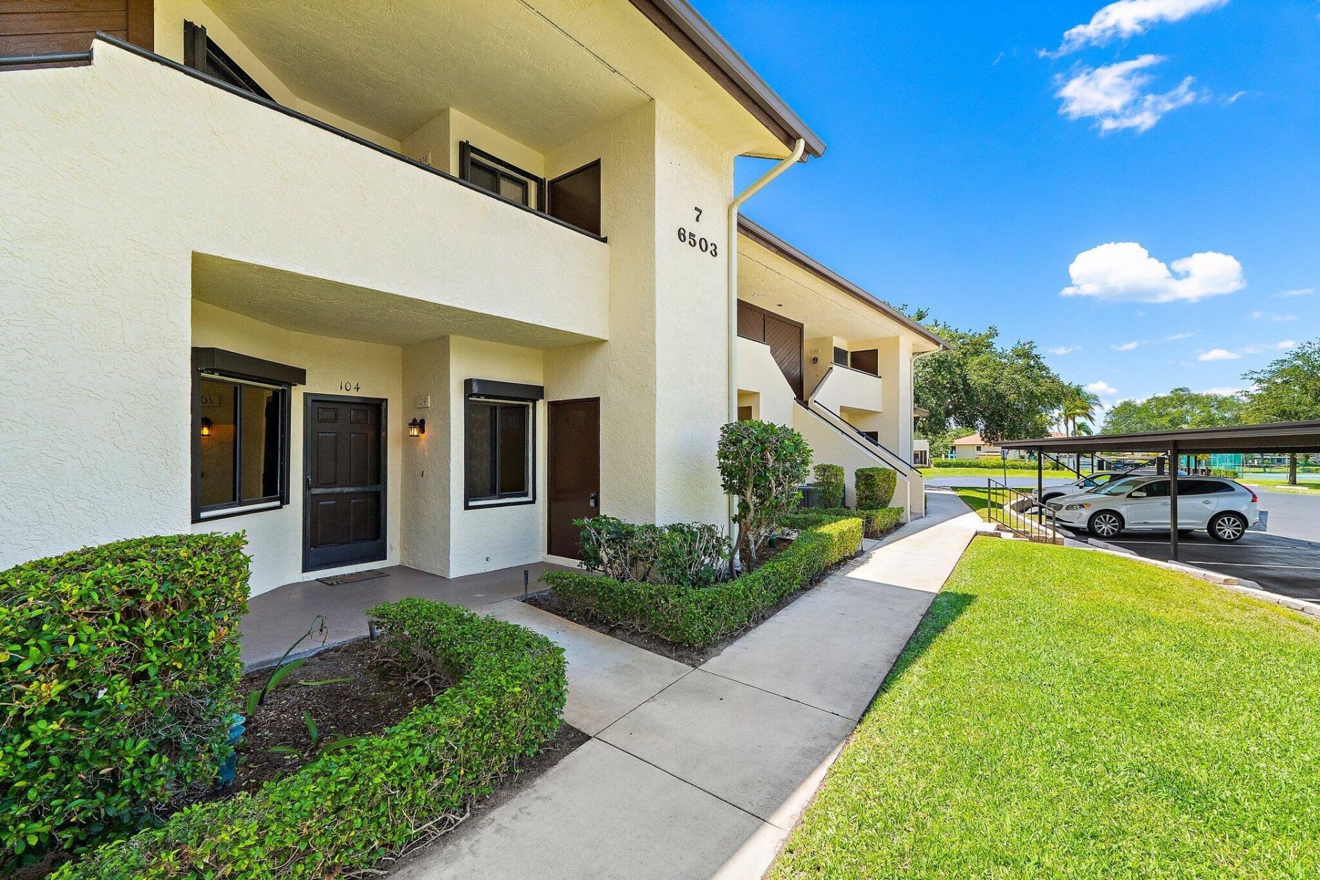 6503 SE Williamsburg Drive, Unit 104, Hobe Sound, FL 33455 Photo