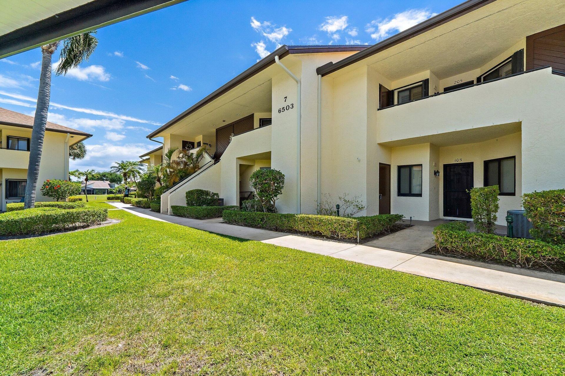 6503 SE Williamsburg Drive, Unit 104, Hobe Sound, FL 33455 Photo