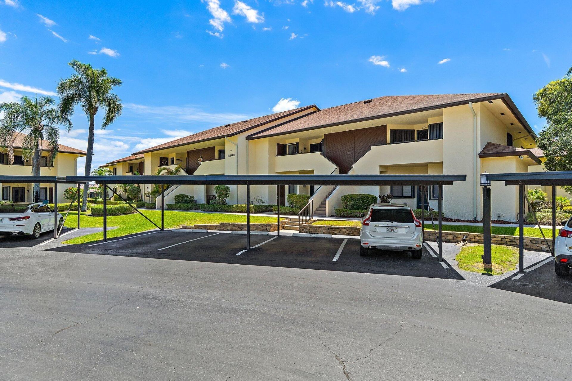 6503 SE Williamsburg Drive, Unit 104, Hobe Sound, FL 33455 Photo