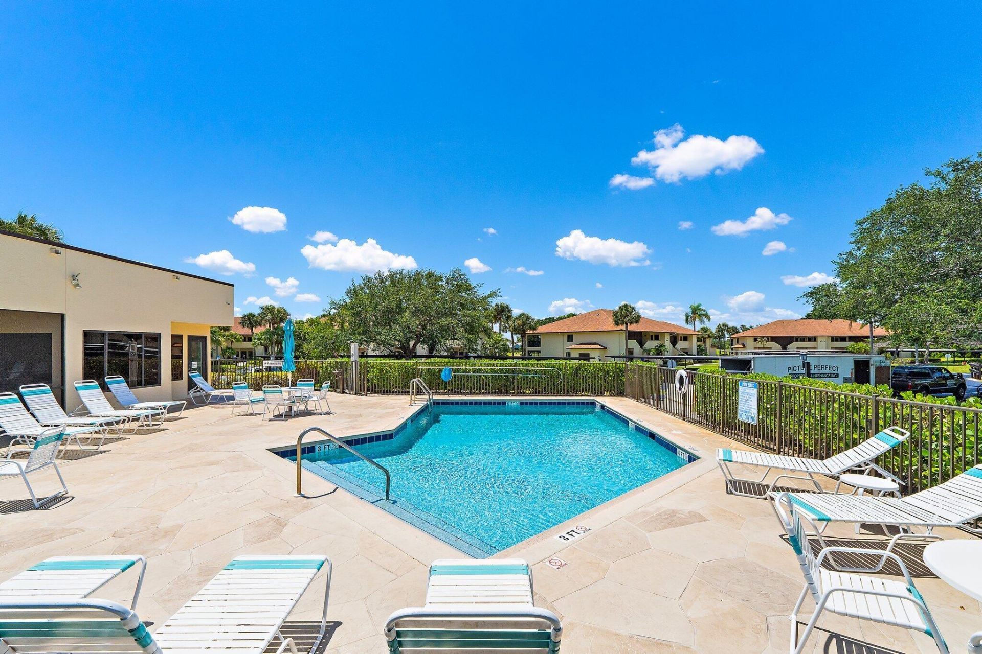 6503 SE Williamsburg Drive, Unit 104, Hobe Sound, FL 33455 Photo