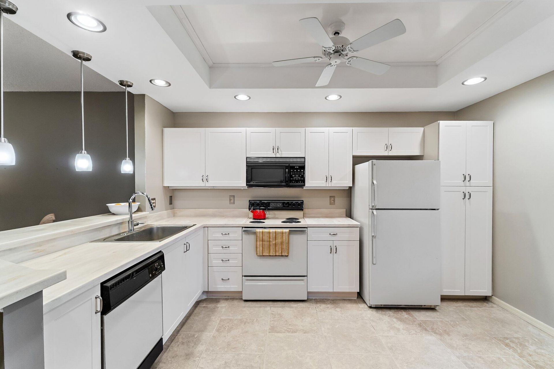 6503 SE Williamsburg Drive, Unit 104, Hobe Sound, FL 33455 Photo